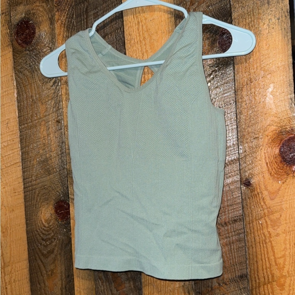 Athletic tank